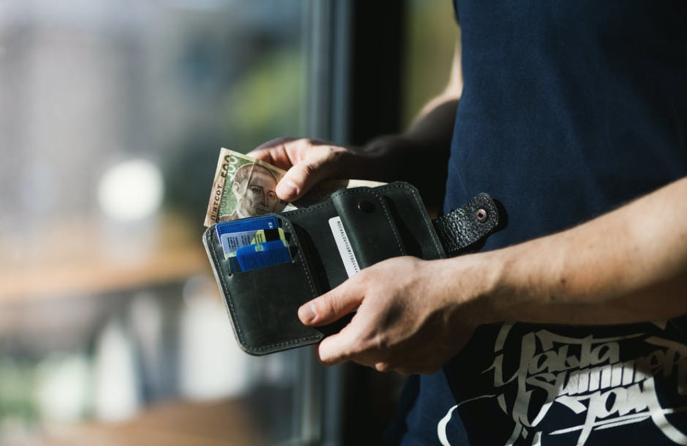 Hoe kan ik veel geld besparen in het huishouden?