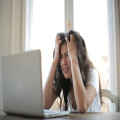 Hoe voorkom je stress bij het combineren van werk en gezinsleven?