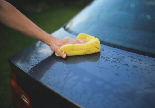 Hoe maak je een auto goed schoon?