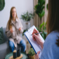 Hoe verbetert de gemiddelde man zijn mentale gezondheid in 5 simpele stappen